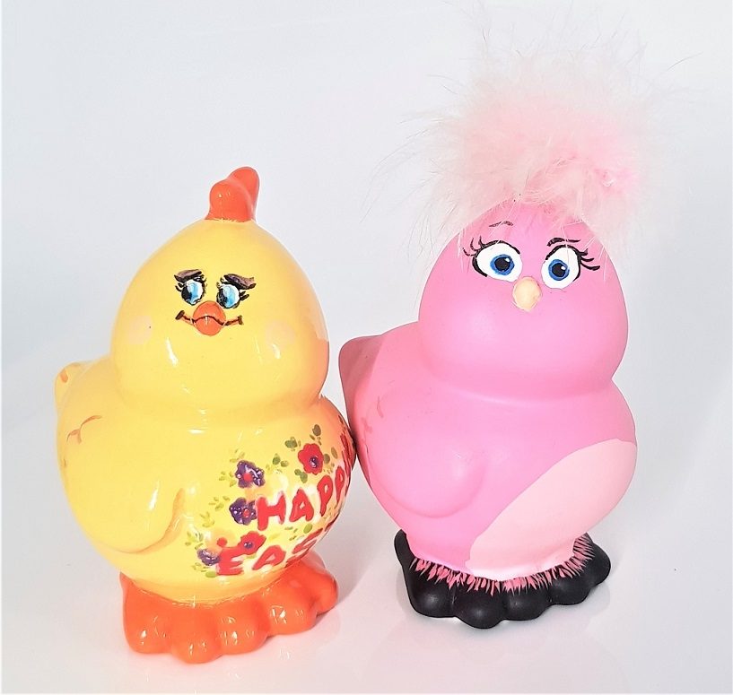 7319 Chick Party Animal pink and yellow painted