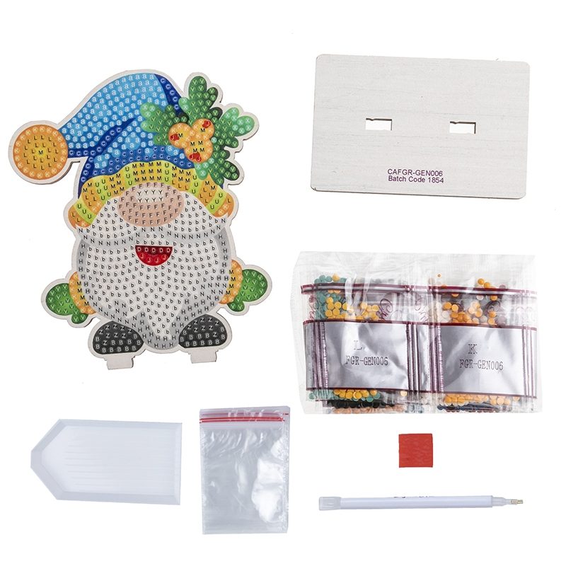 CAFGR-GEN006-05 Gnome Crystal Art Buddy Kit contents