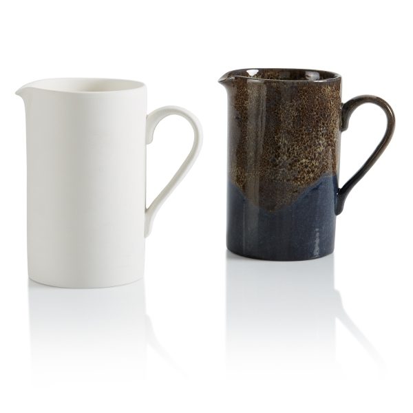 4196 Staright Sided Pitcher- Half Litre