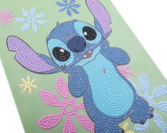 CANJ-DNY604 Stitch Crystal Art Notebook Kit closeup