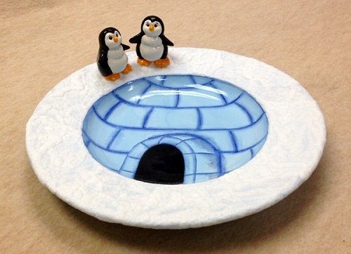 Penguin Tiny Topper on Rimmed Plate